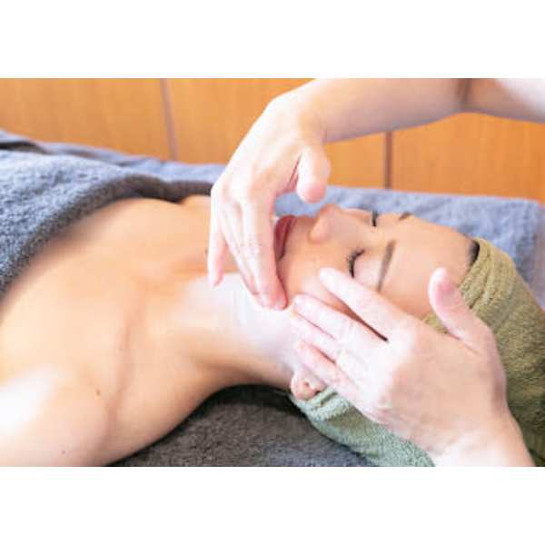 【サロンNo1人気セットメニュー】フェイシャル 60分 & アロマボディ60分コース