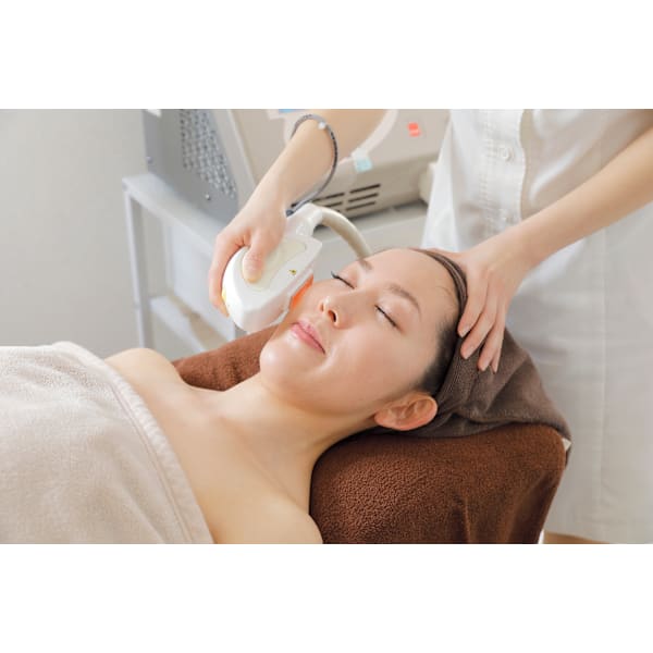 【毛穴の黒ずみザラつき解決】光フェイシャルでつるん!とたまご肌120分¥7700