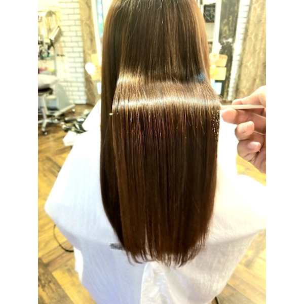 【湿気対策☆髪質改善×縮毛矯正(ストレート)】感動ストレート