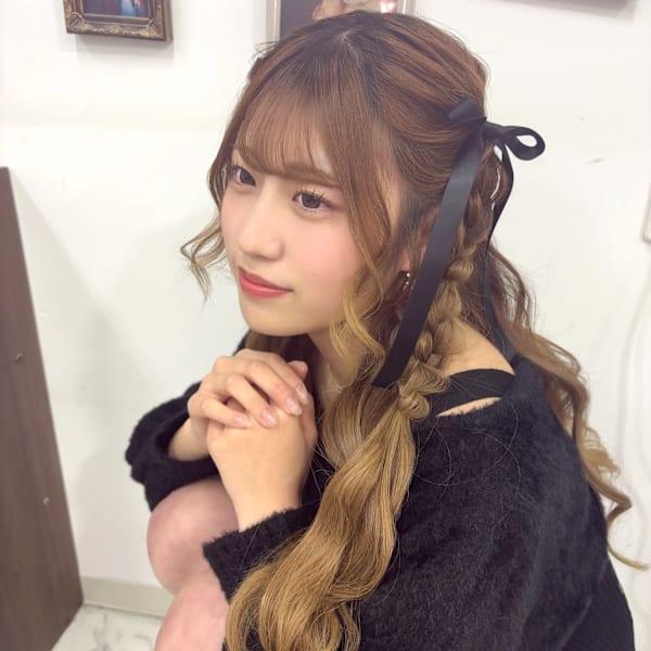 《リボン付き　ライブヘアセット》11時～12時/4400円　