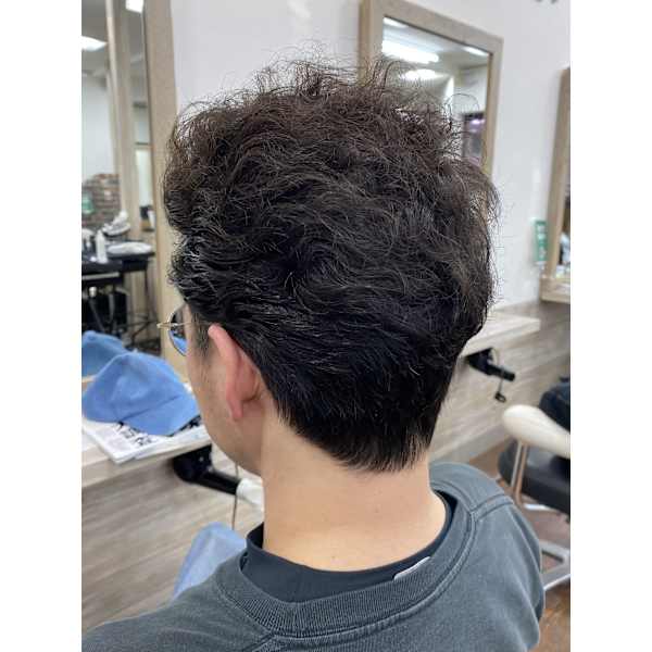 メンズ人気No.1★デザインカット＆眉カット