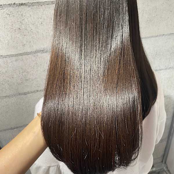 [平日楽天限定/初回のみ］カット＋艶が出る縮毛矯正＋アルカリ除去炭酸シャンプー