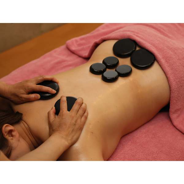 人気No.1【アロマリンパマッサージ150分】ホットストーン×マッサージ/ヘッド/寝落ち間違いなし◎