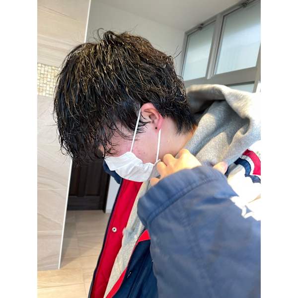 【一気にあか抜ける最旬メンズパーマ】カット+パーマ+潤いトリートメント¥11,480