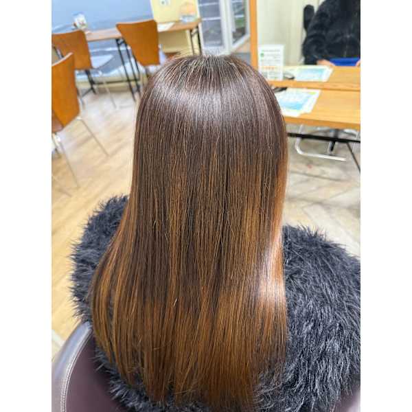 髪質改善濃縮トステア配合白髪染め全体＋シャンプー＋アイロン￥8140