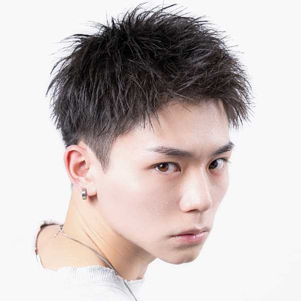 【平日限定】メンズカット+眉毛カット 30%OFF!! ¥5500→¥3850