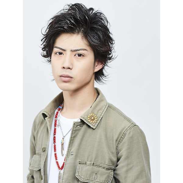 【眉毛が印象を変える】メンズカット+眉カット　￥5000