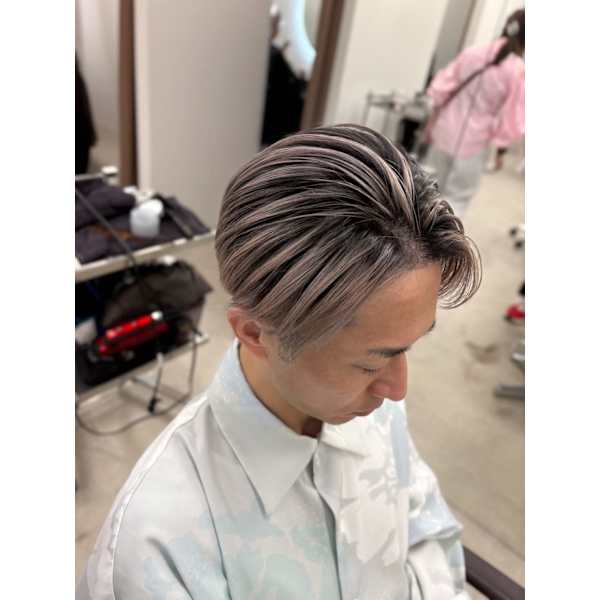 【 ☆メンズ人気NO.2☆ 】デザインカット＋カラー＋美眉カット ￥8,900