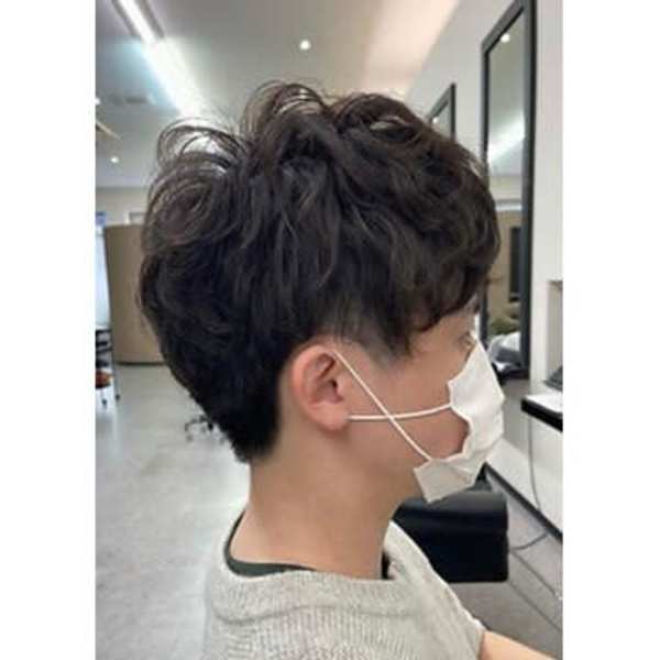 男性限定!メンズカット+カラー(白髪染も可)+眉毛カット ¥9,900(税込)