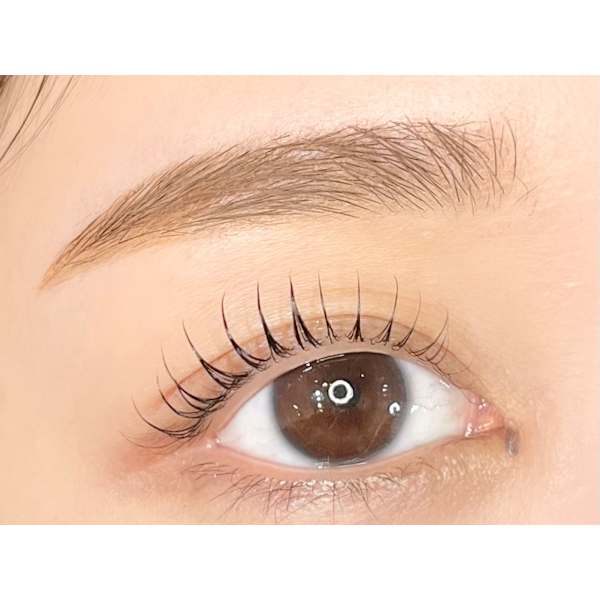 眉毛スタイリング(眉カット付)＋パリジェンヌラッシュリフト