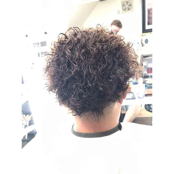 【動きと個性を髪に！】スパイラルorツイストパーマ＋カット＋カスタマイズTR