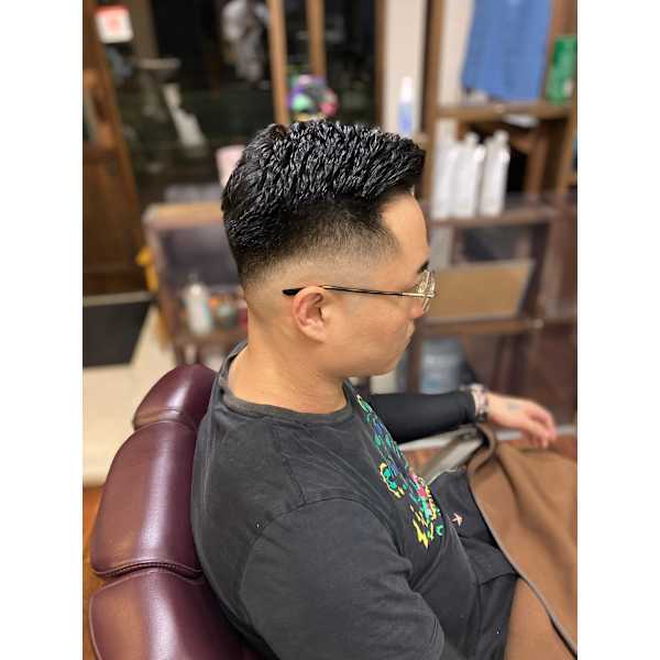 アイロンパーマカット（シャンプー・ブロー付）