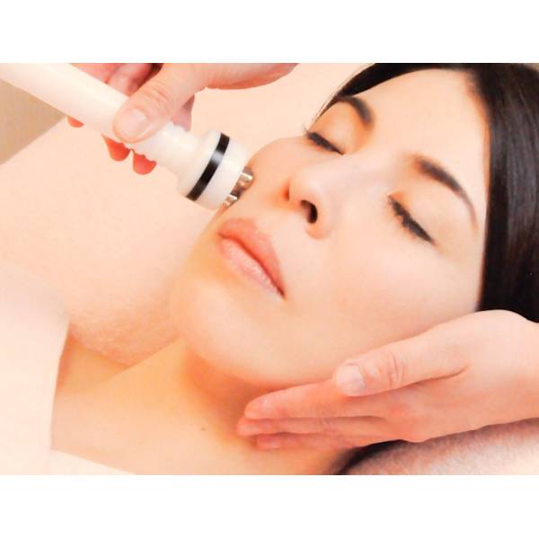 人気No,1 ●AI肌診断付き●根本から肌を変えたい肌質改善フェイシャル