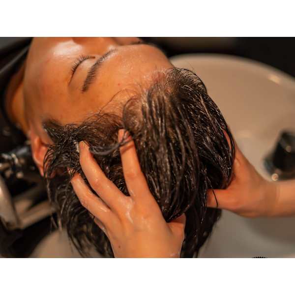 【期間限定】カット＋眉CUT＋ロングヘッドスパ（30分）