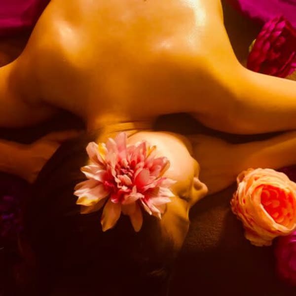 【贅沢】全身アロマリンパ+選べる2オプション(頭ツボ/顔ツボ/足ツボ)120分