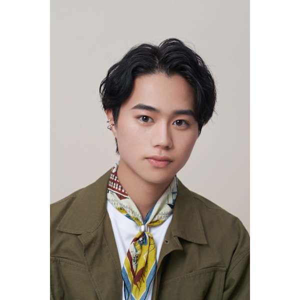 メンズ眉毛アイブロウ＋眉ワックス　￥3,850［眉カット／眉毛カット］