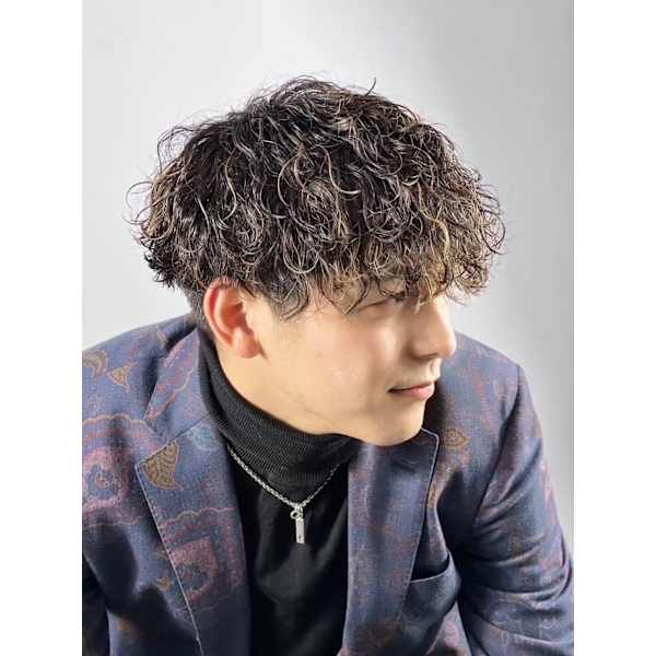 【カット＋パーマ】￥13420～70分／ツイストスパイラル／波巻きパーマ