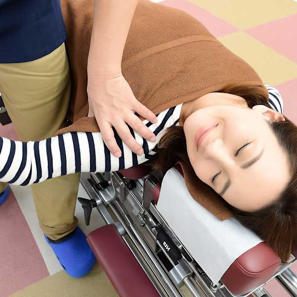 ≪頭痛・肩こり・首痛☆背骨・骨盤矯正≫ ￥8980　目安時間60分 