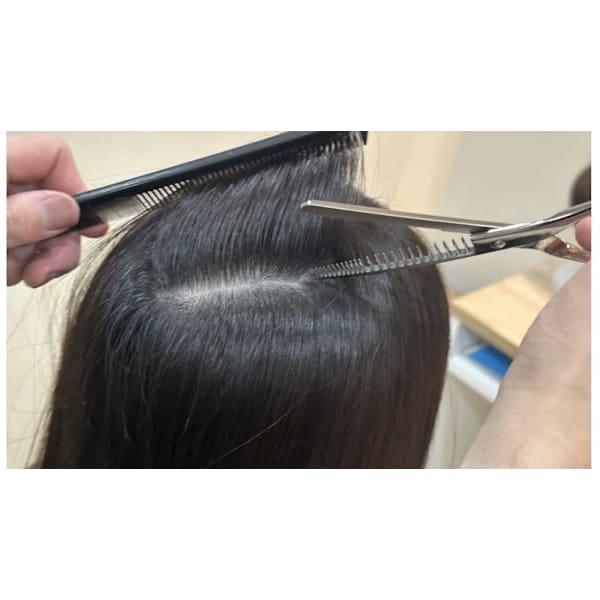 【初回限定】レディースカット+頭皮改善オイルケア+ヘアリビジョン(ブロー代込)