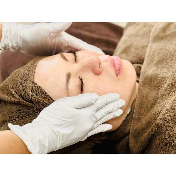 【平日限定】『肌ツヤフェイスワックス(カウンセリング込)』〈通常〉5,500円⇒〈初回〉4,400円