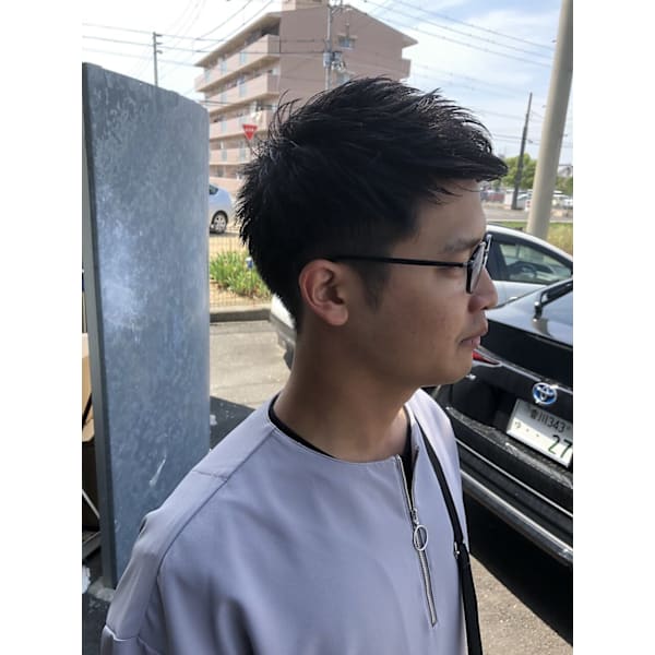 (メンズ)カット、頭皮ケアシャンプー施術付き￥4,500～