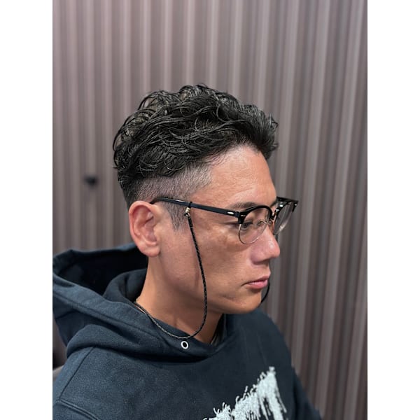 【新規限定】毎朝のスタイリング楽チン！メンズパーマ※シェービングなし¥13,750→12,650