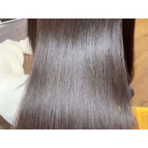 メテオベースケア(髪質改善TR+カット)¥15,400→¥14,400