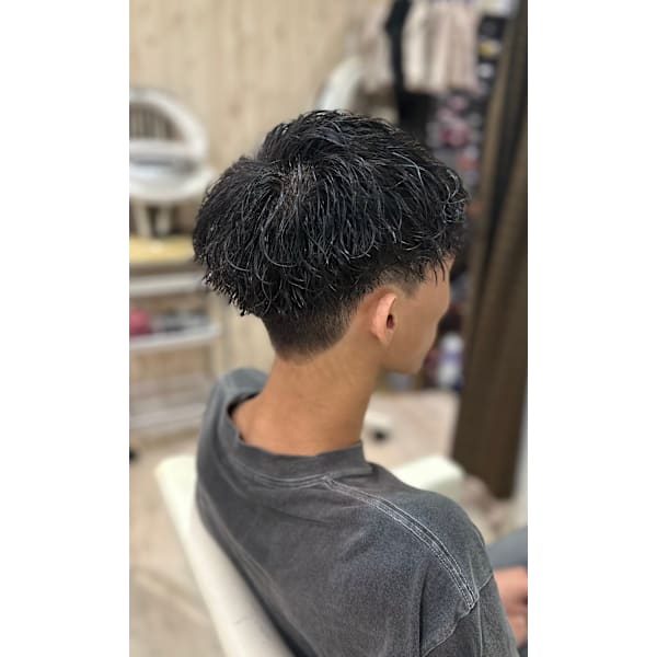 【メンズ学生限定】特殊パーマ＋カット￥9,600