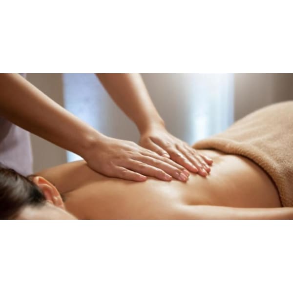 アロママッサージ＋足湯ヘッドスパ60分￥7,000