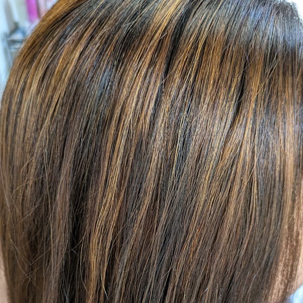 紫外線や冷房で乾燥した頭皮を補修トリートメントケアコース