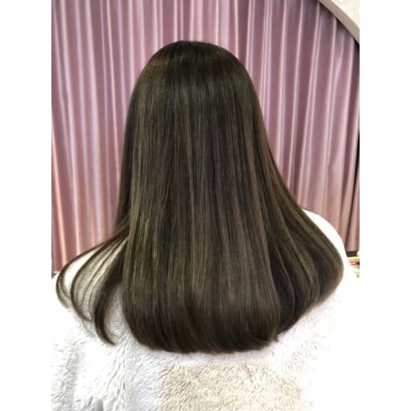 【上質コース】カット＋ヴィラロドラカラー（全体）￥12.144