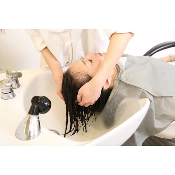 【新規平日限定】カット＋プレミアム毛髪ケアスパ