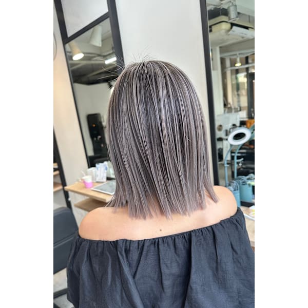 【人気当店No.2☆バレイヤージュ】ブリーチ+カラー+トリートメント¥11,000