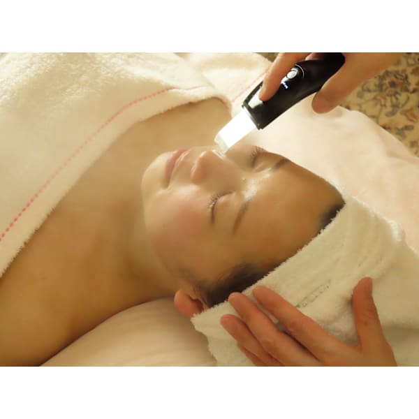 【相性抜群！スッキリ透明感UP】よもぎ蒸し＋毛穴洗浄・角質ケア100分　¥8,750⇒