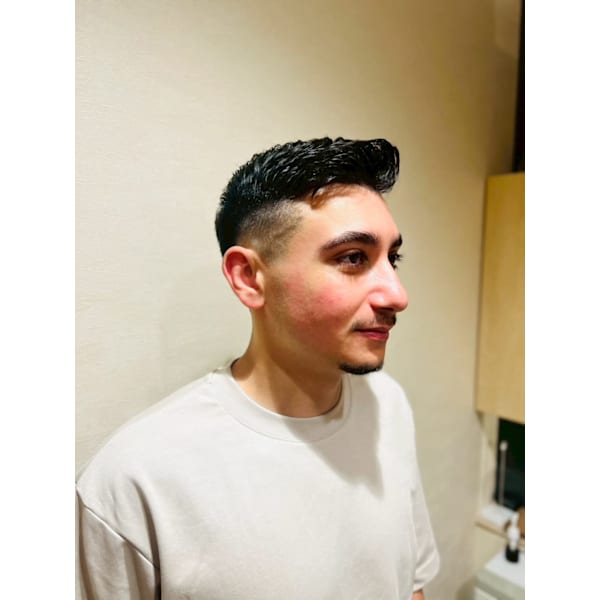 【眉カット・パック付き】土日祝新規限定八カットコース