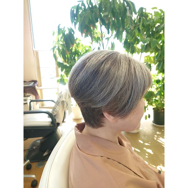 Be One 【カット＋カラー＋トリートメント】ショート