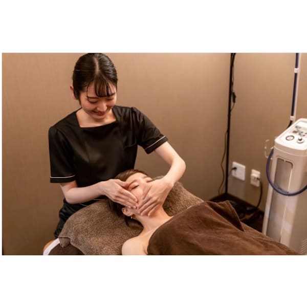 【むくみ解消×深眠】頭蓋骨小顔矯正＋極上ヘッド＋RFデトックス