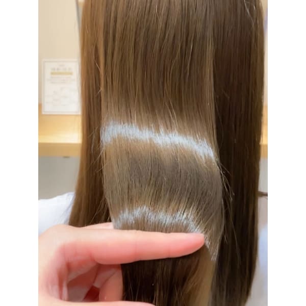 【NO１人気☆】カット＋akira美髪カラー＋髪質改善３ステップ濃厚トリートメント