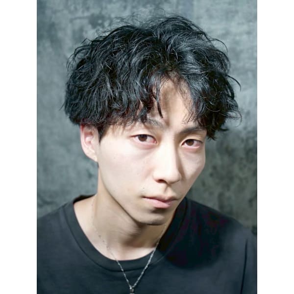 【初回限定】カットコース（顔剃りあり）+パーマ　12298円〜