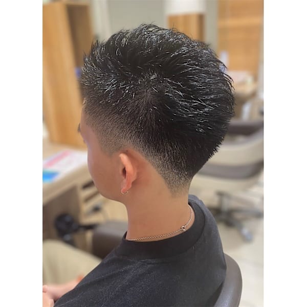 【☆メンズ人気No,１☆】メンズカット+クレンジング炭酸シャンプー ¥4950