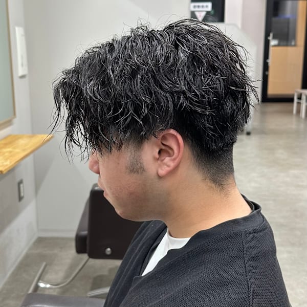 【メンズ人気No.1】メンズカット＋ツイストスパイラルパーマ￥12,800