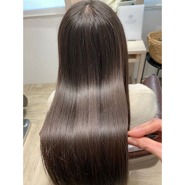 【大人女性髪質改善】酸熱トリートメント＋デザインカット￥7,000