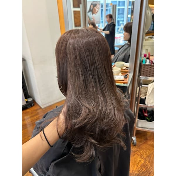 アヴェダカットコース(アヴェダヘッドマッサージ+ハンドマッサージ付)￥6,100