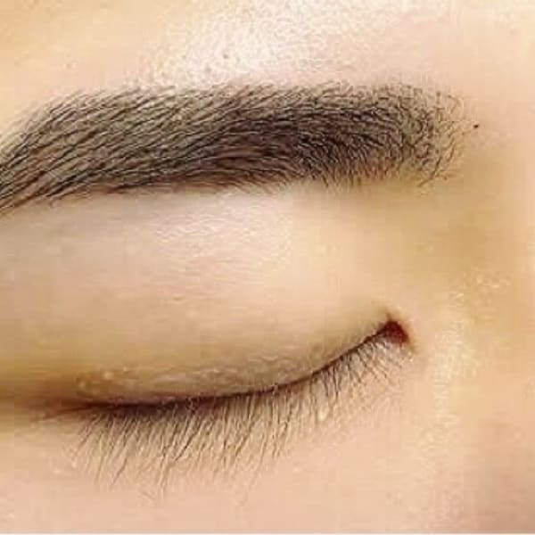 大人気クーポン復活☆ 眉デザイン×毛穴洗浄　7800円→5500円