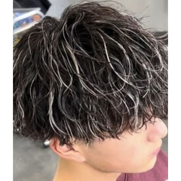 【男性限定】メンズパーマ+メッシュ（ハイライト）+カット【西八王子】