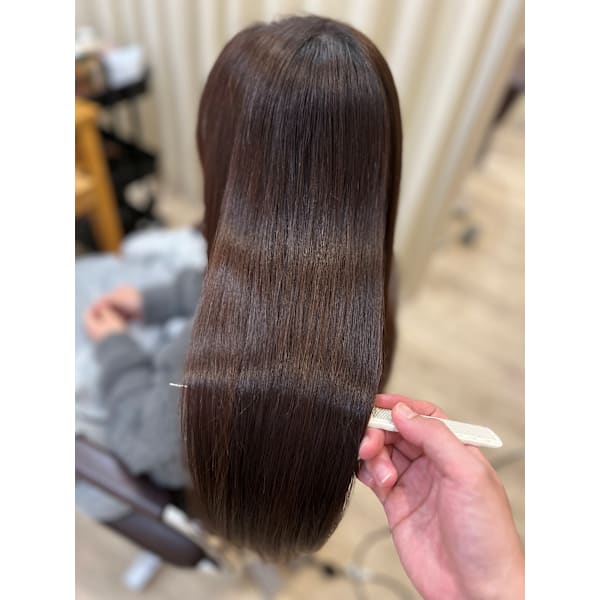 似合わせカット＋ツヤ髪カラー（白髪染め◎)＋髪質改善ヘアエステ　￥１５，４００