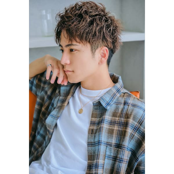 ★メンズカット+カラー+ナノバブルシャンプー付¥5900