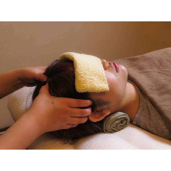 【首肩重点80分コース】全身もみほぐし60分＋EYE20分 80分7200円→5300円