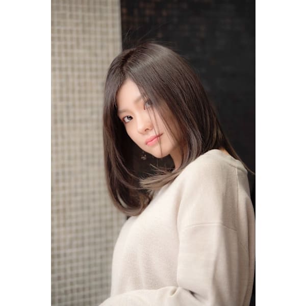 カット＋コスメ縮毛矯正（肩上） ￥12,000