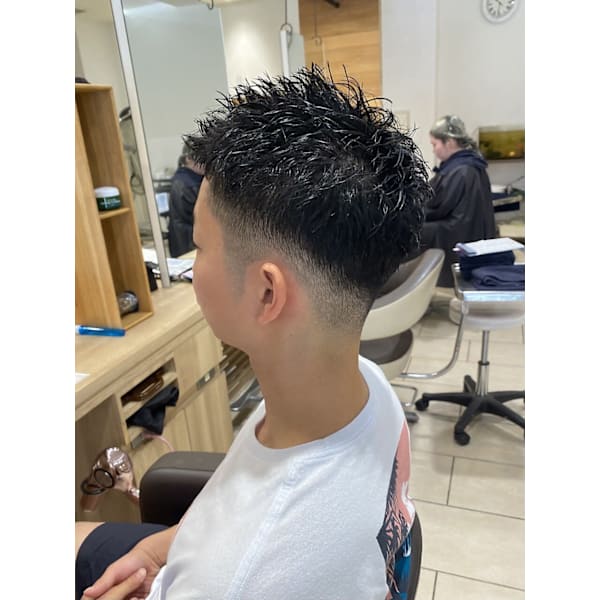 メンズカット+眉カット+炭酸シャンプー ¥6600